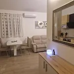 Sunrise Apartament *