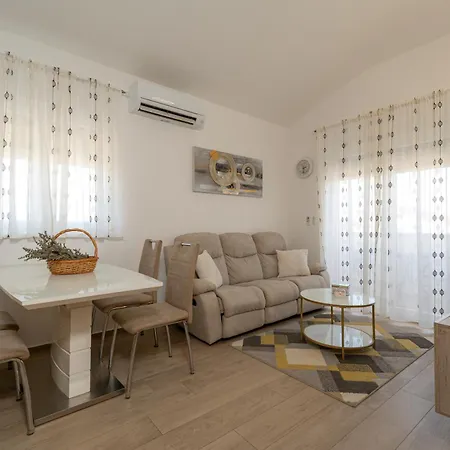 Sunrise Apartman Pula