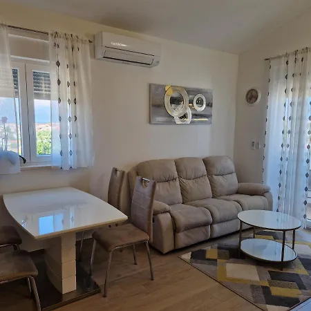 Sunrise Pula